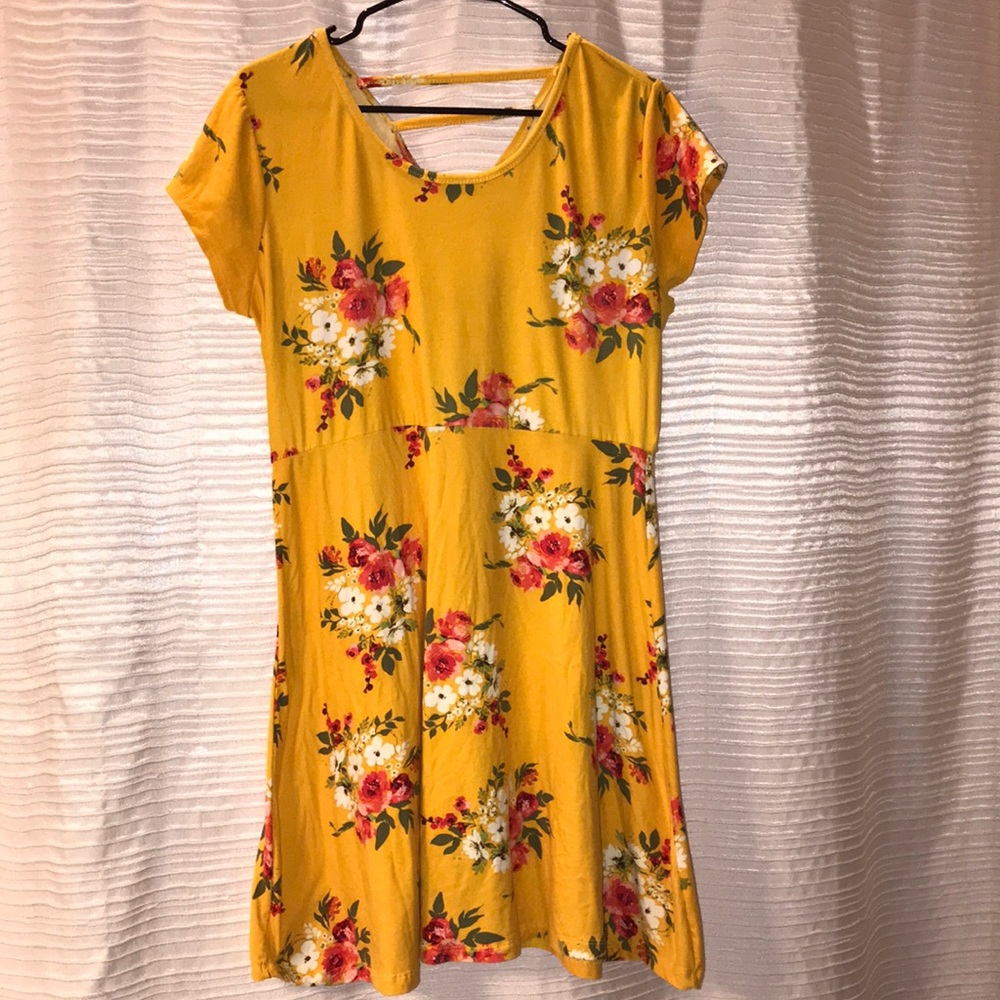 Pretty yellow floral dress